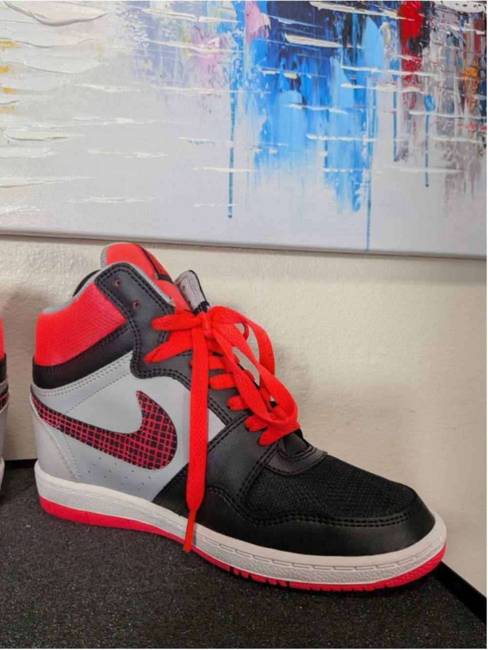 Nike Force Sky High Womens Size 8 Black Red Gray Platform Sneakers 629746-003